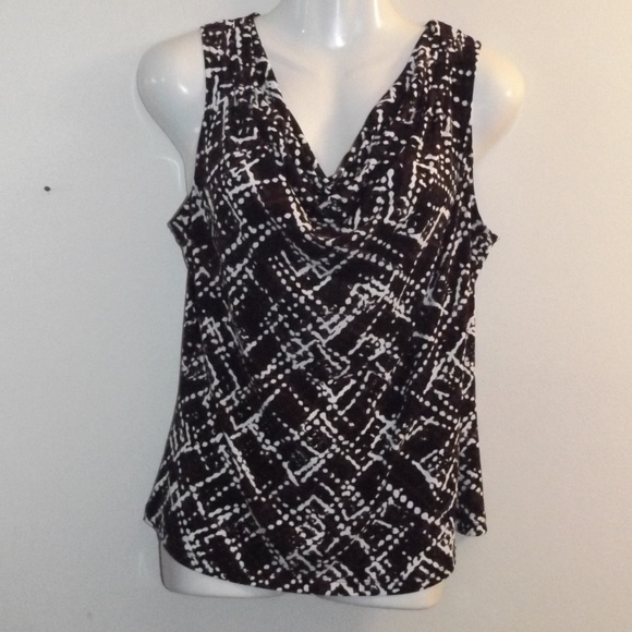 Calvin Klein Tops - Calvin Klein M Black Sleeveless Blouse
